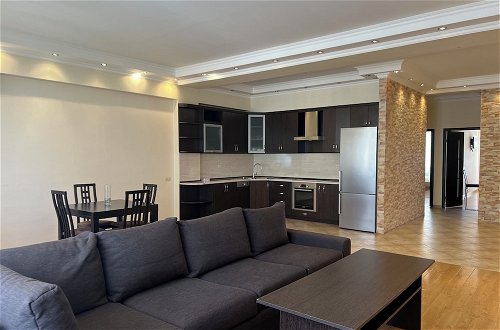 Foto 10 - 2-bedroom Luxury apartment in the center of Yerevan by Sweet Home