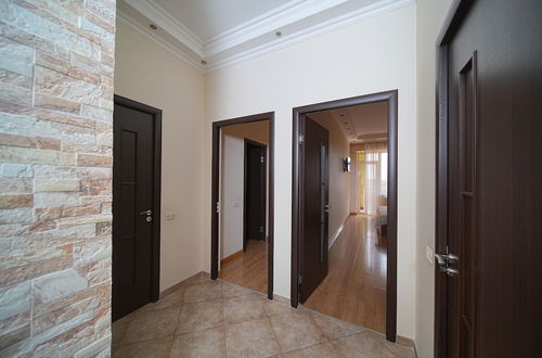 Photo 11 - 2-bedroom Luxury apartment in the center of Yerevan by Sweet Home