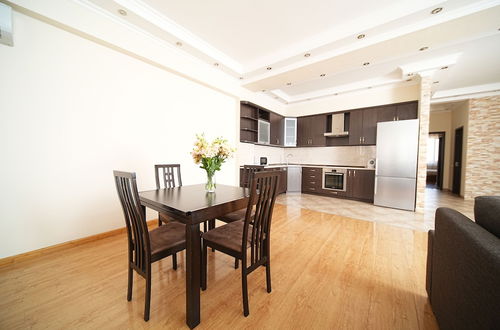 Photo 20 - 2-bedroom Luxury apartment in the center of Yerevan by Sweet Home