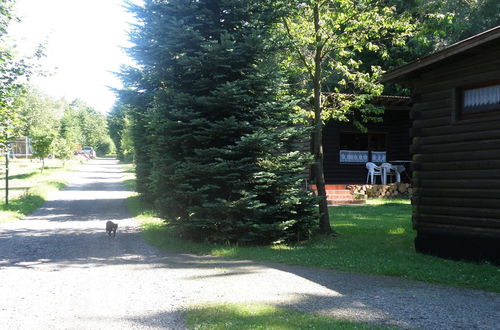 Photo 14 - Tidy Furnished Wooden Chalet near Forest