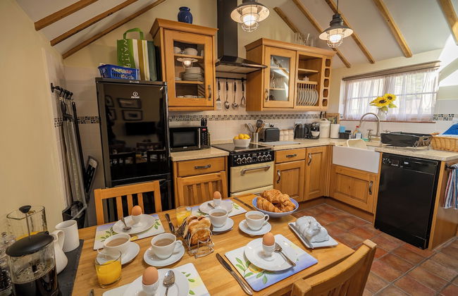 All Seasons Cottage Breaks - Photo 33