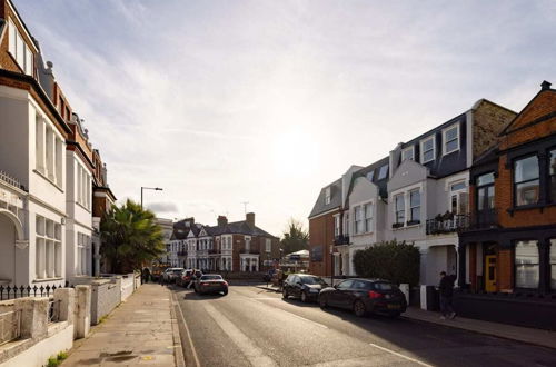 Photo 23 - The London Crib - Relaxing 1bdr Flat With Terrace