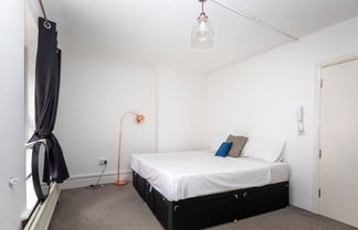 Photo 3 - Spacious 1BD Flat 2 Mins to Hyde Park - Mayfair