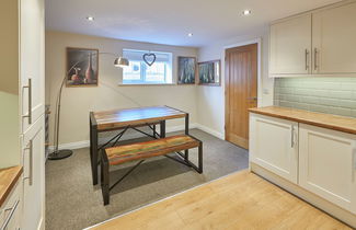 Photo 3 - Host Stay Sitwell Cottage