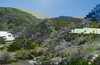 Photo 2 - Viking Lodge 216 by Avantstay Great Ski Access w/ Communal Pool & Hot Tub
