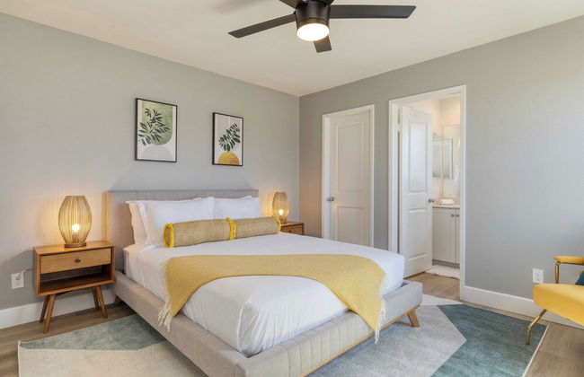 Desert Eden by Avantstay 6BR w/ Ensuite Backyard Oasis w/ Pool & Hot Tub! - Foto 21