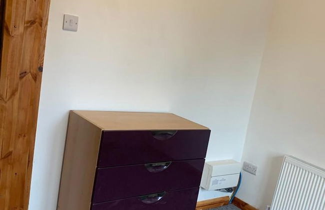 One Lovely Apartmt 1 Double & 2 Camp Beds - Foto 12