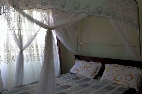 Foto 3 - Olive Palm Suites Jinja