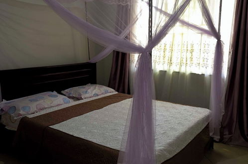 Photo 7 - Olive Palm Suites Jinja