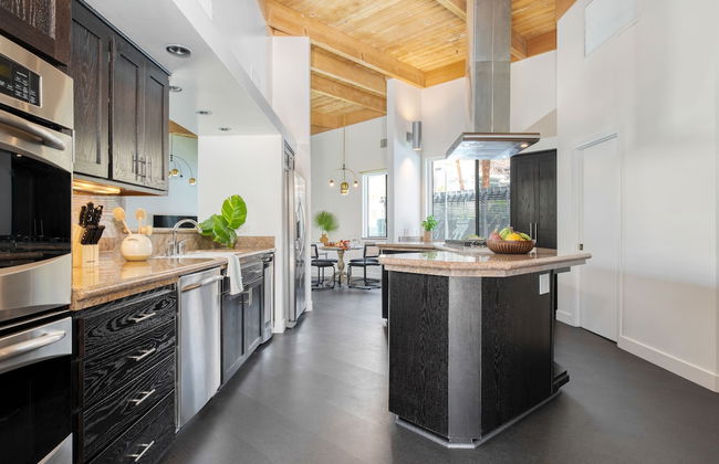 El Reino by Avantstay Spectacular Estate w/ Pool & Tennis Court! - Photo 10
