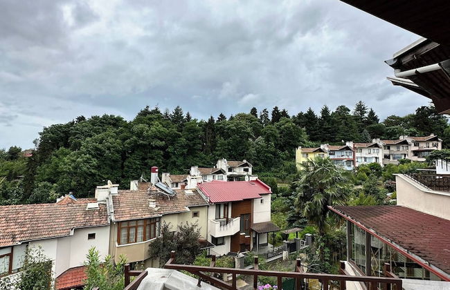 Peaceful Villa With Perfect View in the City Center - Photo 25