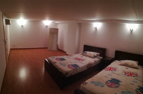 Photo 3 - Great Deal Duplex In Siwar, 3 Bedrooms, Mínimum 28 Days, Pool, Electricity 24/7