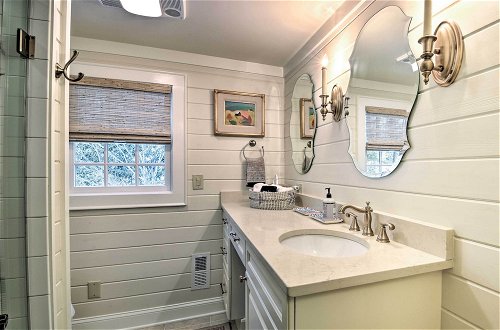 Photo 13 - Lush Mirror Lake Cottage Rental w/ Private Deck