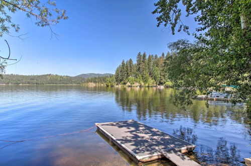 Photo 14 - Renovated Hauser Lake Retreat: Walk to Beach