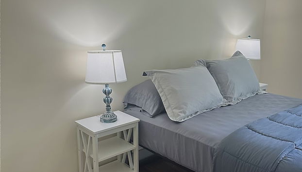 2BR Sunshine Town Condo - Foto 5