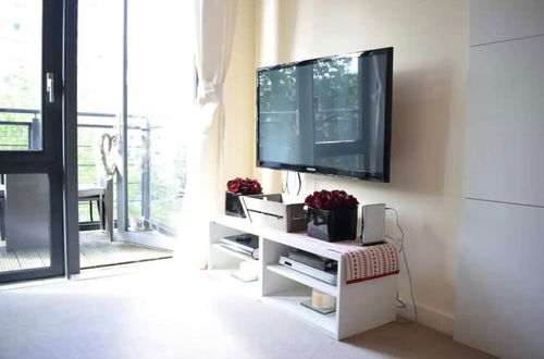 Photo 15 - Lovely 2BD Flat With Balcony - Finsbury Park