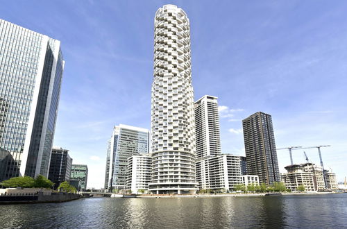 Foto 25 - Luxury Waterfront Studio in Canary Wharf by Underthedoormat