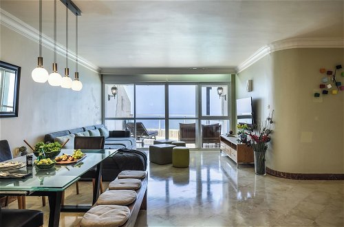 Foto 1 - Netanya Panoramic Sea-View 4BR Apartment