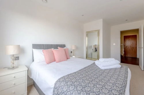 Photo 10 - 2BD Flat Overlooking the River Thames! - Greenwich