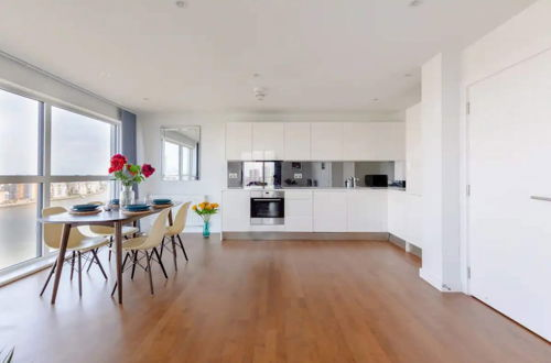Photo 14 - 2BD Flat Overlooking the River Thames! - Greenwich