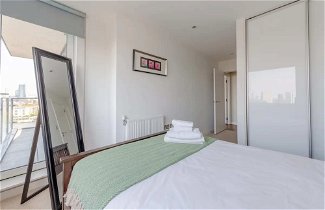 Photo 1 - 2BD Flat Overlooking the River Thames! - Greenwich