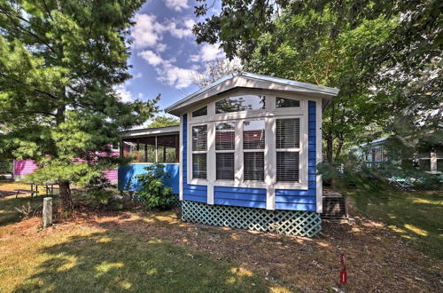 Photo 4 - Middle Bass Island Home - Pool & Hot Tub Access