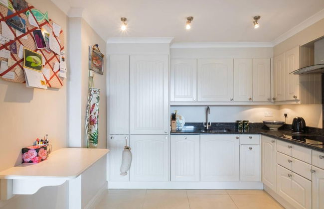 Bright Traditional 1bed Battersea Riverside Apt - Foto 8