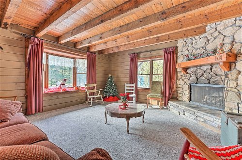 Foto 7 - Primitive Goshen Pine Lodge With Fireplace