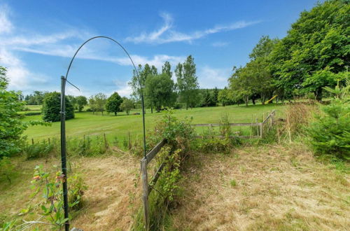 Photo 27 - Spacious Holiday Home in Bievre With Garden