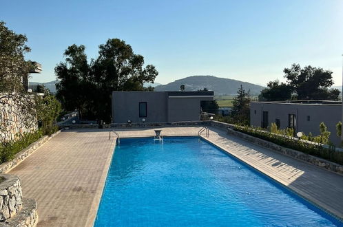 Photo 2 - Magnificent Flat With Pool and Balcony