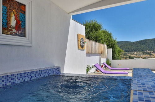 Foto 14 - Villa Zeyno 1 bed Villa With Pool Breakfast Included