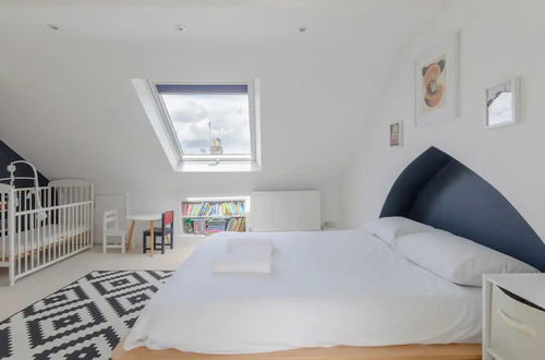 Photo 13 - Lovely 3BD Family-friendly House - Fulham