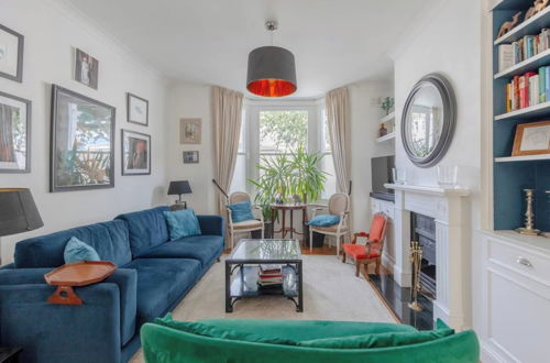 Photo 24 - Lovely 3BD Family-friendly House - Fulham