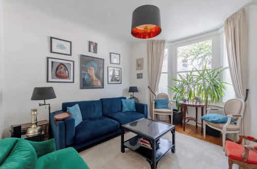 Photo 27 - Lovely 3BD Family-friendly House - Fulham