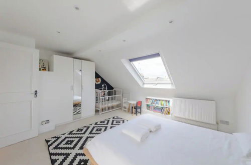 Foto 11 - Lovely 3BD Family-friendly House - Fulham