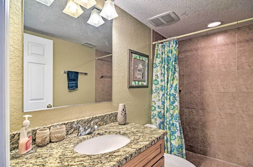 Photo 10 - Coastal Condo w/ Pool, Walk to Clearwater Beach