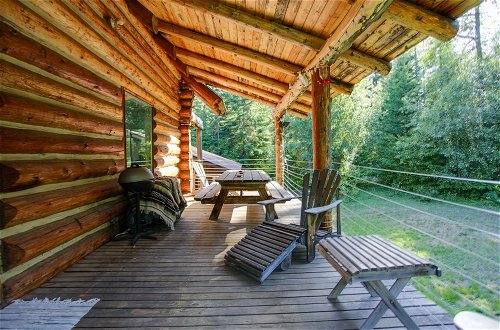Photo 10 - Cozy Easton Cabin w/ Wenatchee Nat'l Forest Views