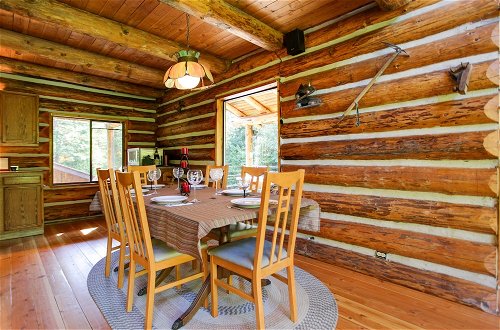Photo 9 - Cozy Easton Cabin w/ Wenatchee Nat'l Forest Views