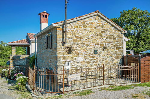 Foto 21 - Istrian Stone House With Hot Tub