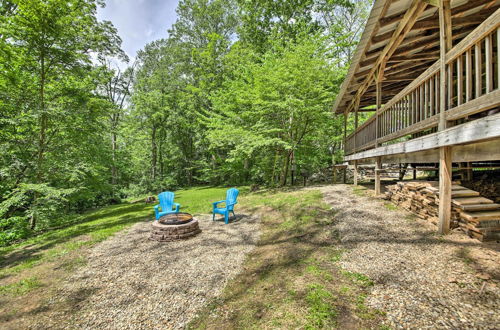 Foto 4 - Waters Edge Retreat w/ Deck on Patoka Lake