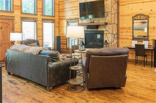 Photo 30 - Broken Bow Cabin w/ Hot Tub & Outdoor Fireplace