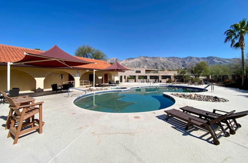 Foto 28 - Tucson Townhome w/ Private Patio & Mtn Views