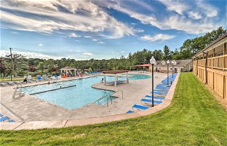 Foto 1 - Poconos Vacation Rental w/ Pool & Beach Access