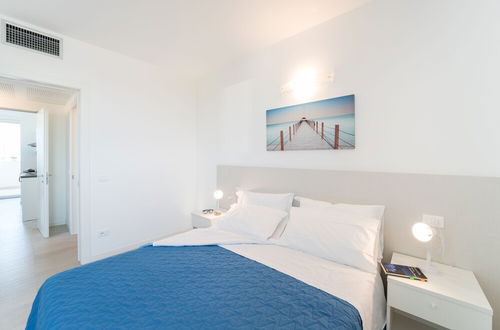 Photo 9 - Stylish Residenza Torre Bianca 2 Bedroom Apartment Sleeps 5