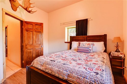 Foto 31 - Legacy Mountain Lodge on 40-acre Ranch w/ Views