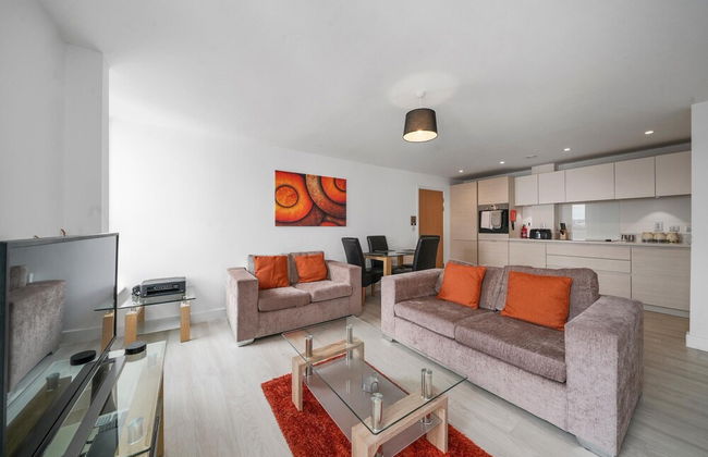 2 Bdrm Penthouse with parking Wycombe - Foto 77