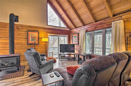 Photo 1 - Wintergreen Home w/ Deck - Near Skiing & Hiking