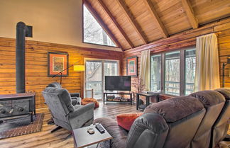 Photo 1 - Wintergreen Home w/ Deck - Near Skiing & Hiking