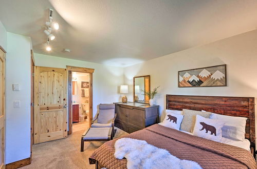 Photo 32 - Cozy & Chic Mountain Condo w/ Community Perks