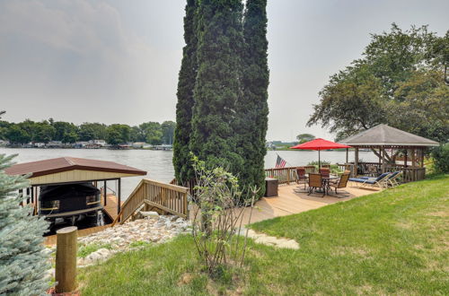 Photo 1 - Serene Waterfront Monticello House w/ Fire Pit